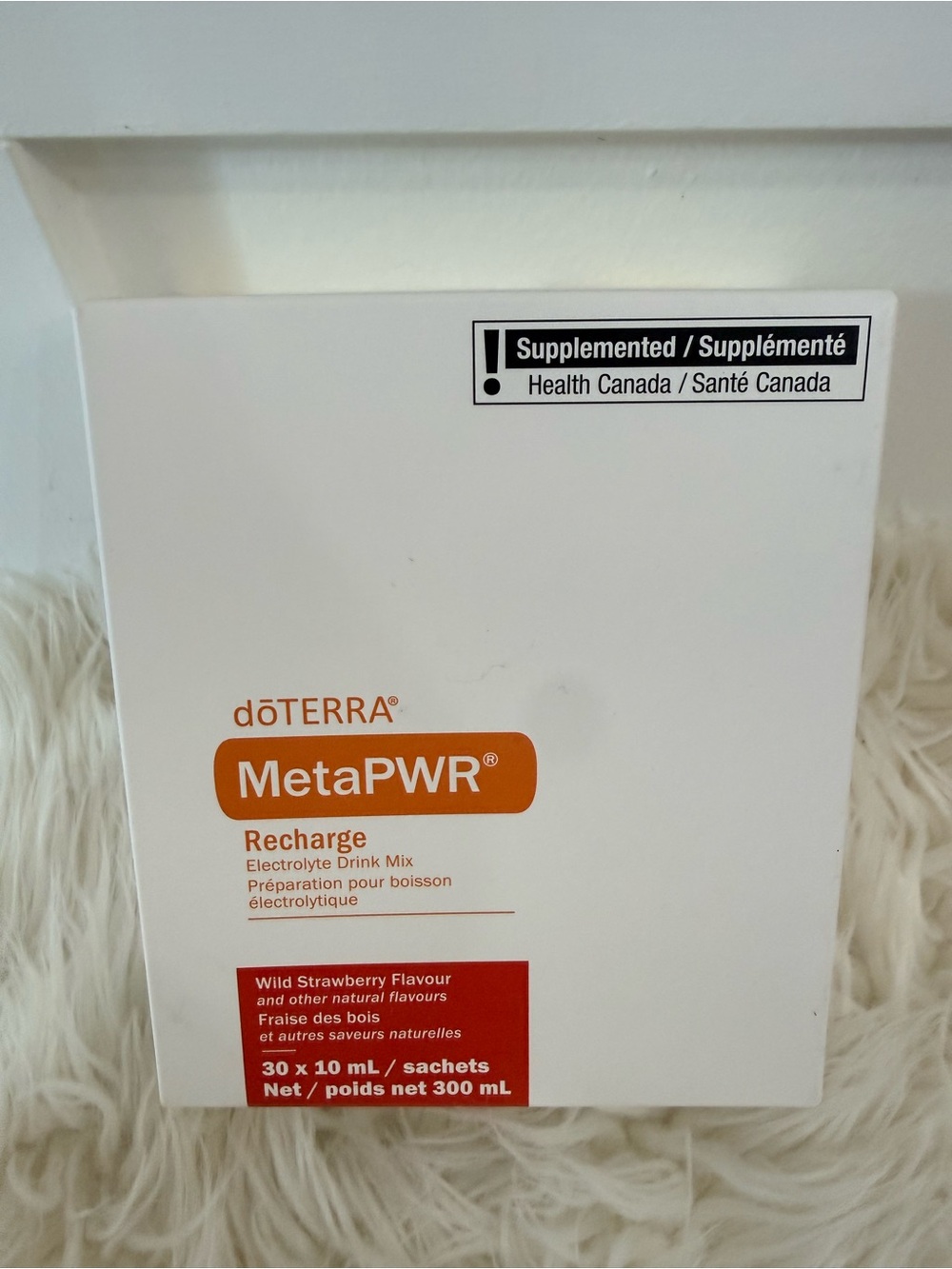 • dōTERRA MetaPWR® Recharge Electrolyte Drink Mix